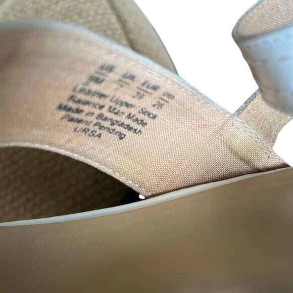 Naturalizer Ankle Wrap Sandals Wedge Size 9 White Leather Yellow Chevron - Picture 6 of 7